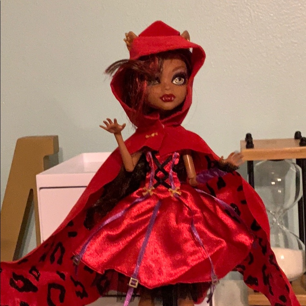 Monster High Doll: Clawdeen Wolf